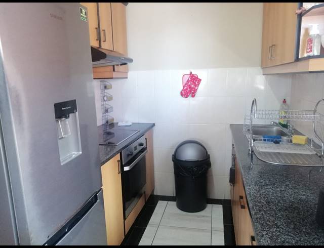 2 BEDROOM FLAT FOR SALE IN MORNINGSIDE